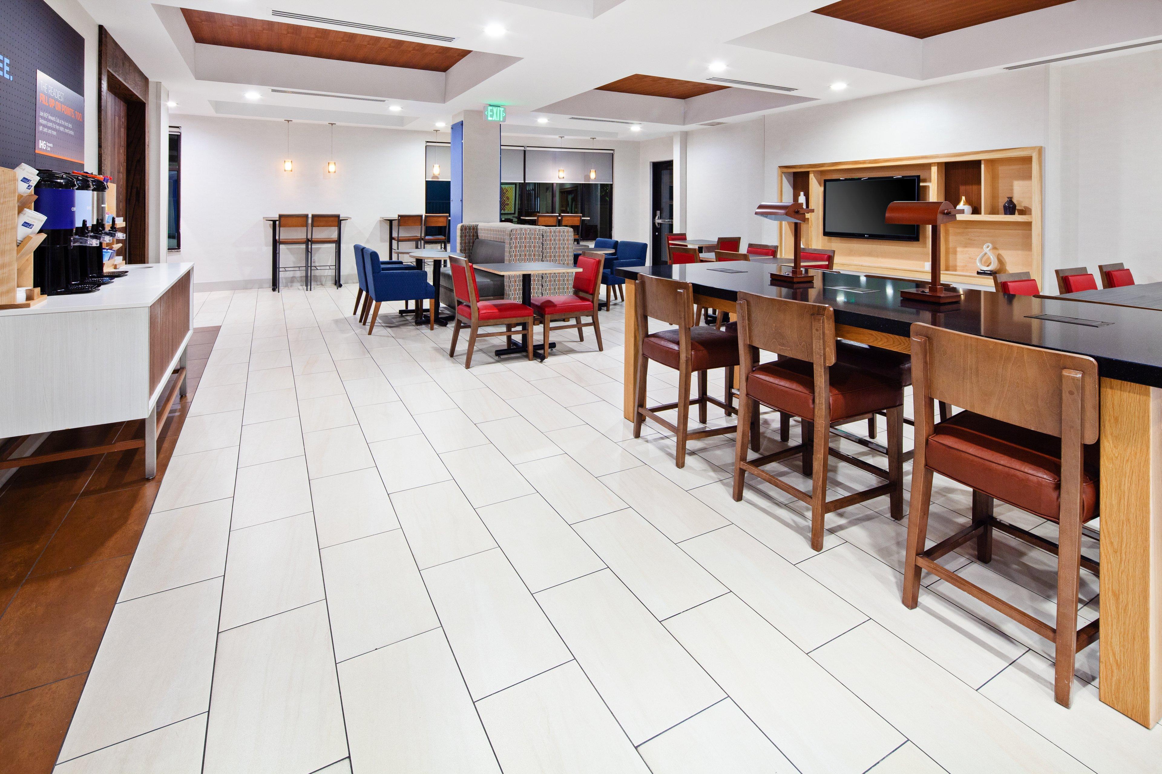 Holiday Inn Express & Suites Clovis Fresno Area By Ihg Zewnętrze zdjęcie