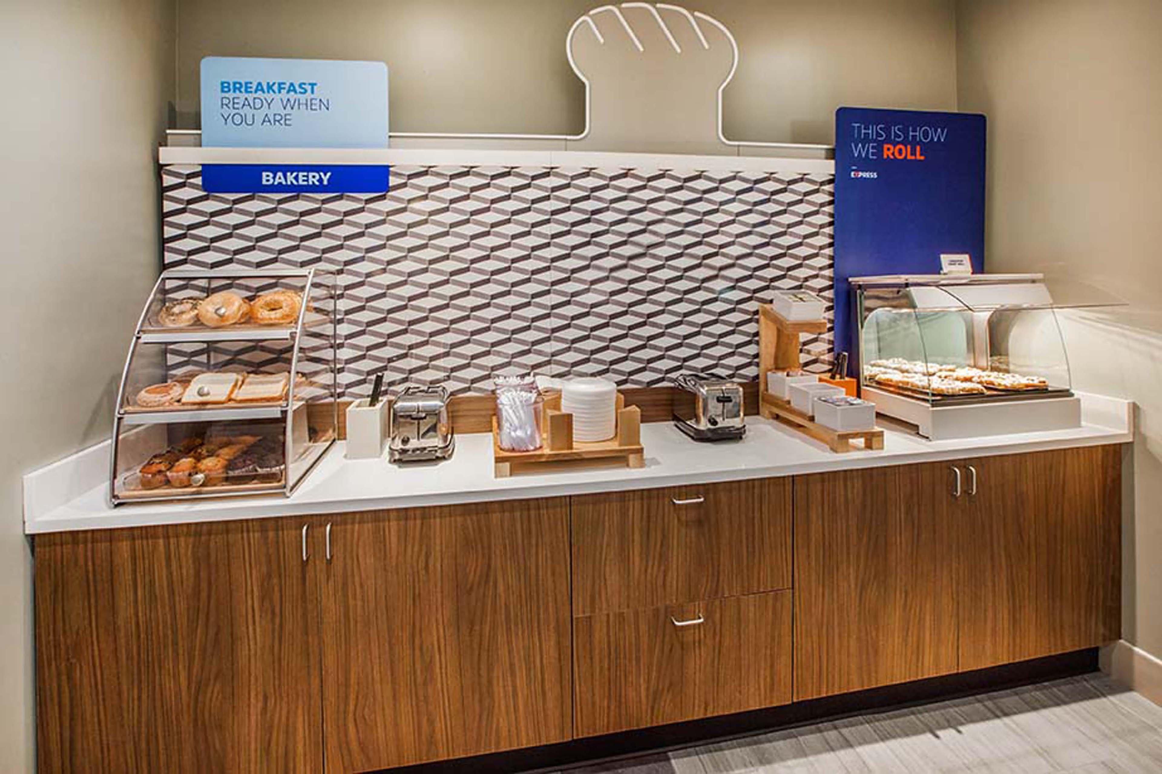 Holiday Inn Express & Suites Clovis Fresno Area By Ihg Zewnętrze zdjęcie