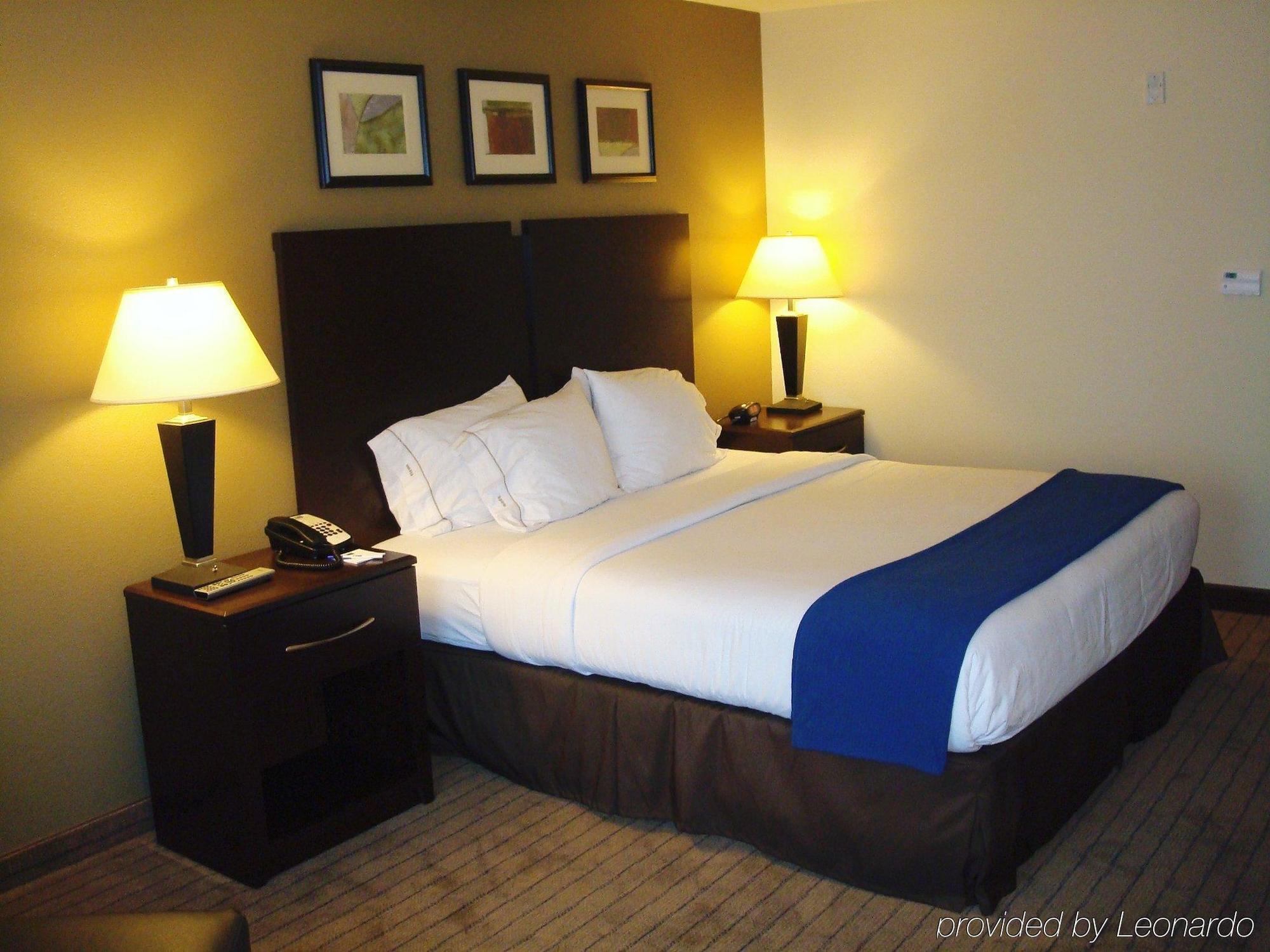 Holiday Inn Express & Suites Clovis Fresno Area By Ihg Zewnętrze zdjęcie