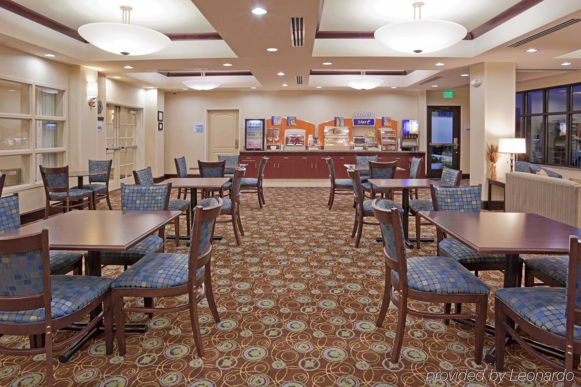 Holiday Inn Express & Suites Clovis Fresno Area By Ihg Zewnętrze zdjęcie