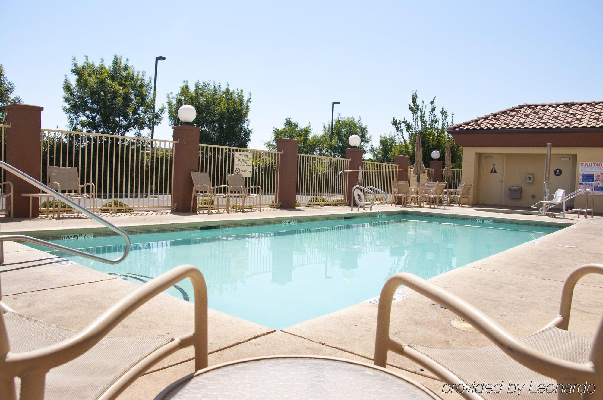 Holiday Inn Express & Suites Clovis Fresno Area By Ihg Zewnętrze zdjęcie