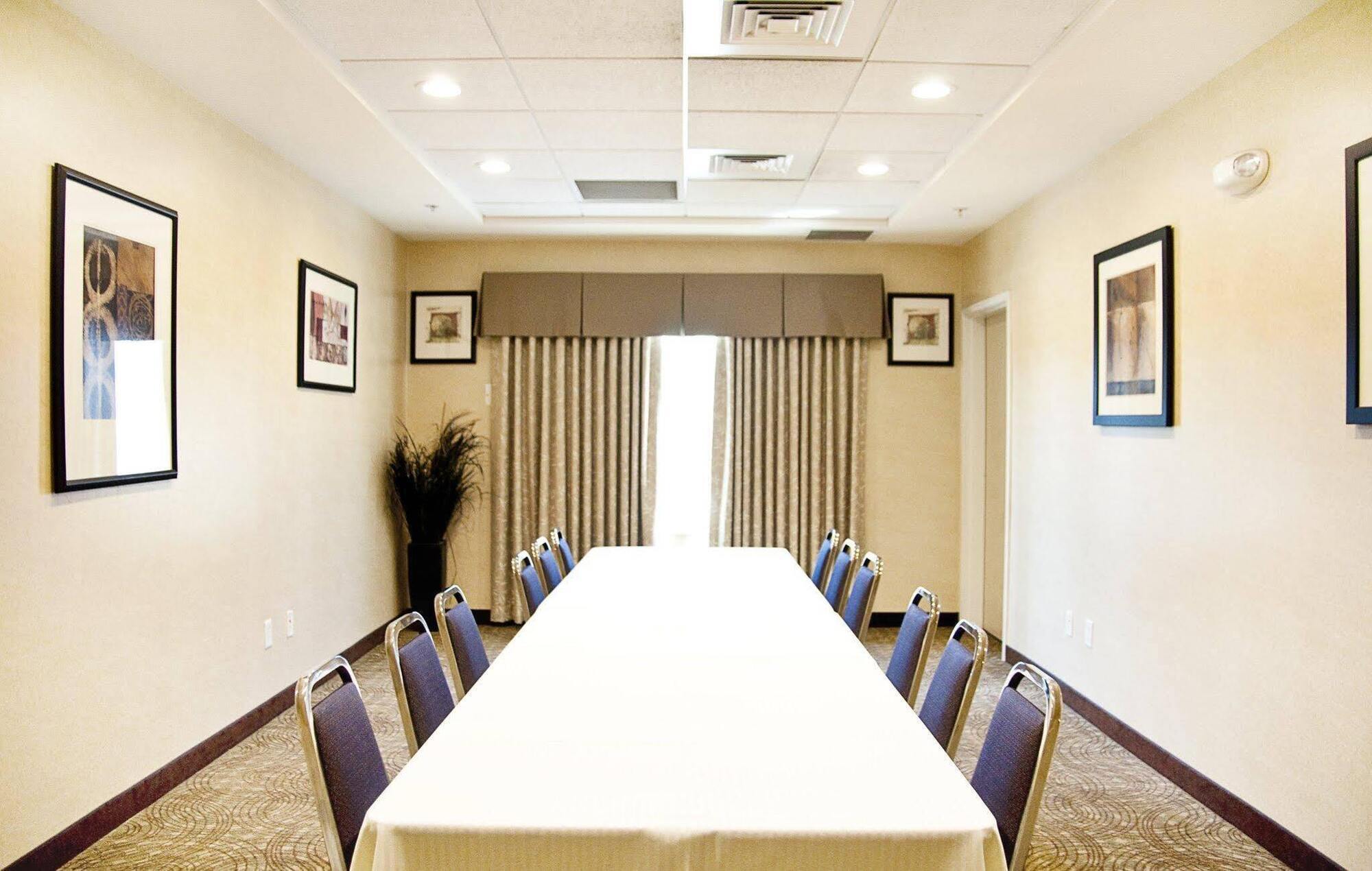 Holiday Inn Express & Suites Clovis Fresno Area By Ihg Zewnętrze zdjęcie