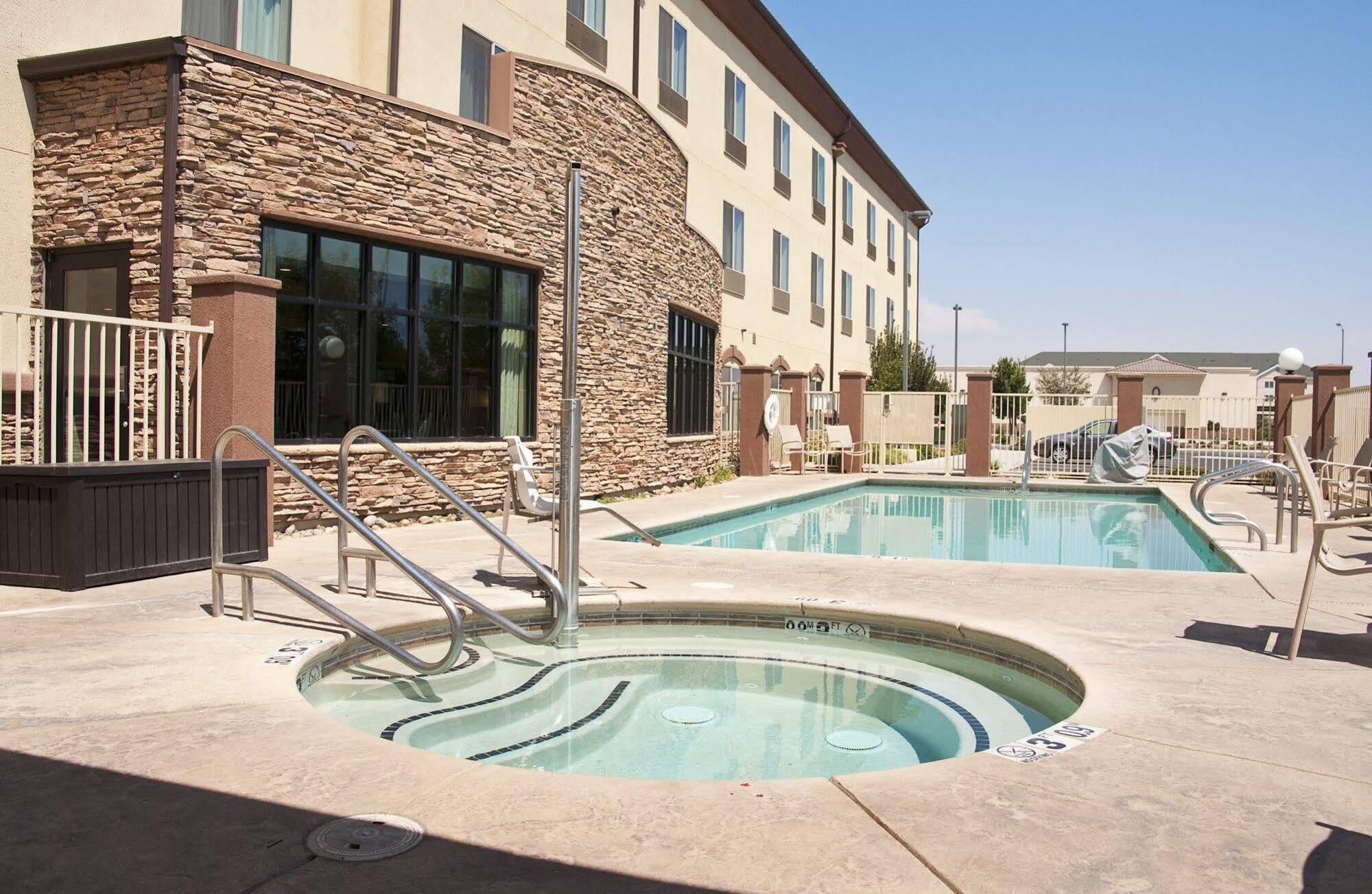 Holiday Inn Express & Suites Clovis Fresno Area By Ihg Zewnętrze zdjęcie
