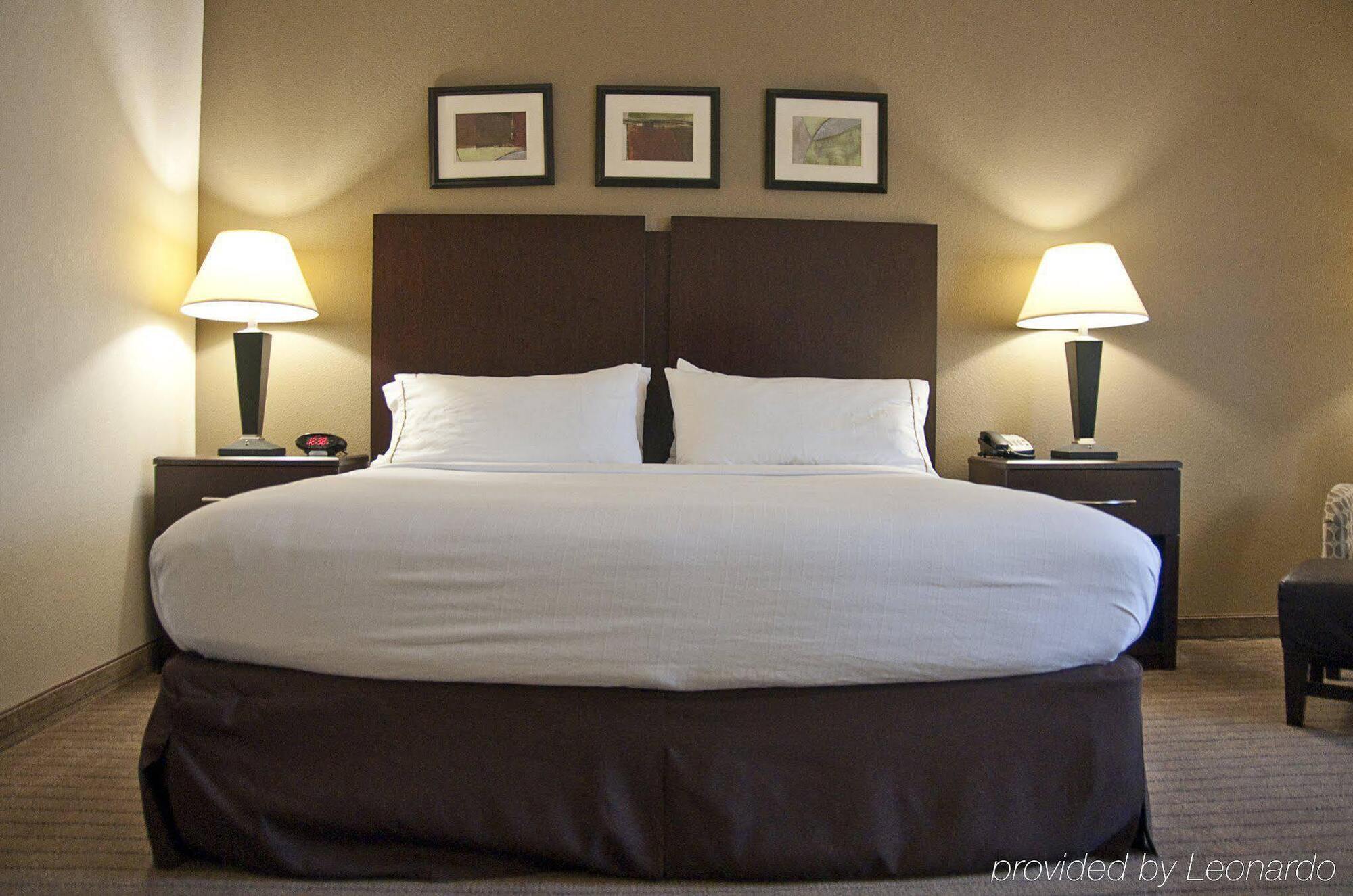 Holiday Inn Express & Suites Clovis Fresno Area By Ihg Zewnętrze zdjęcie